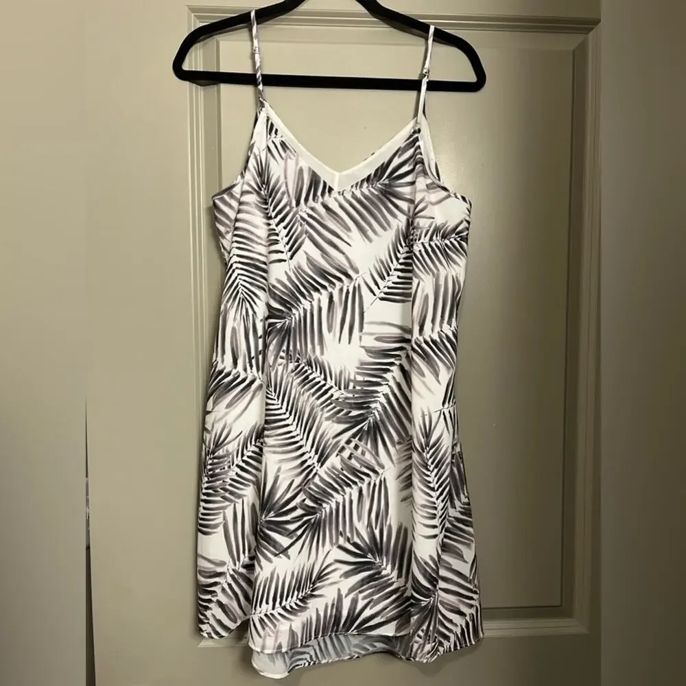 Sam Edelman Inverted Pleat Tank Dress | Fern Leaf Print | White Gray | Medium - Picture 3 of 6